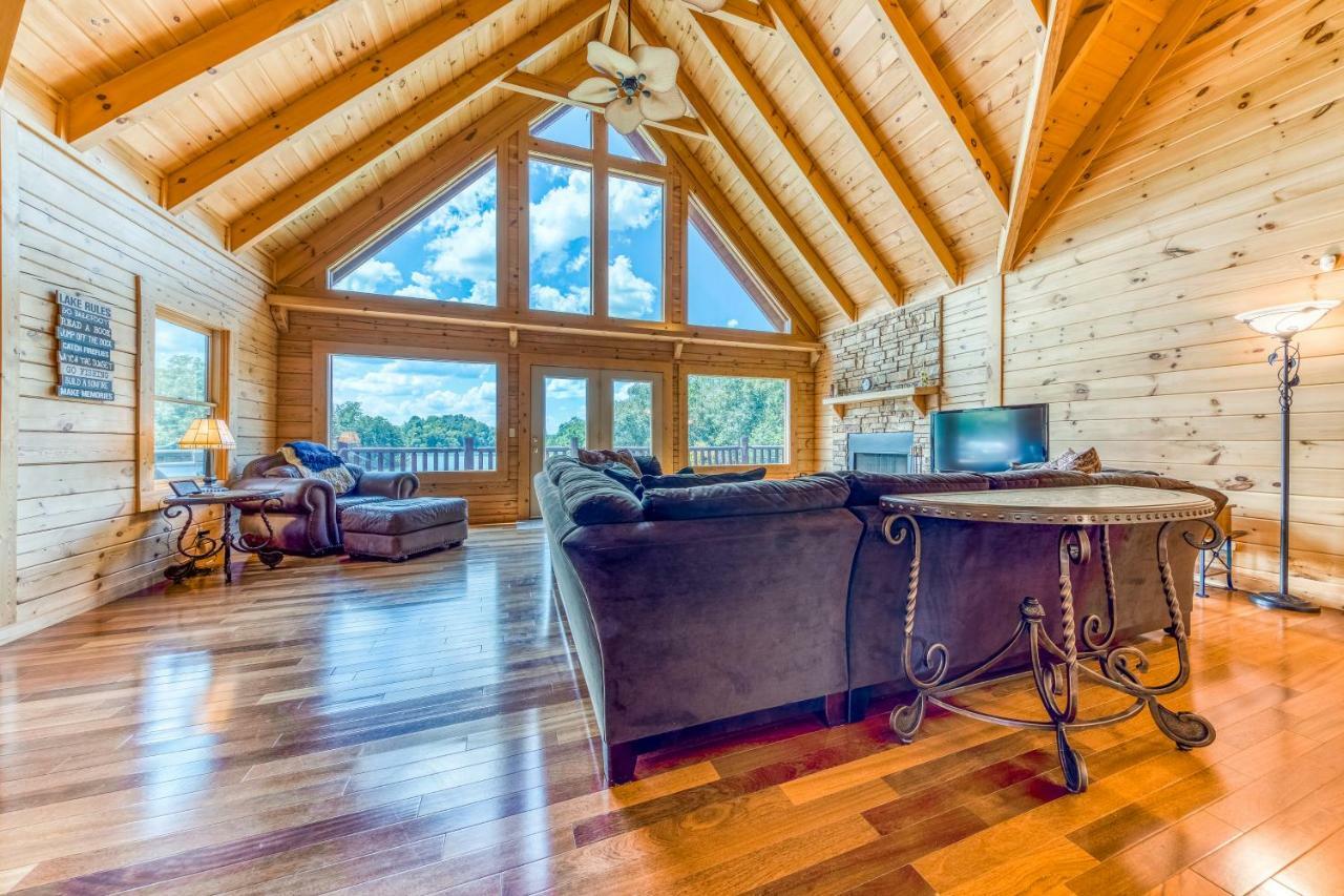 Majestic Lakefront Lodge Sevierville Exteriör bild