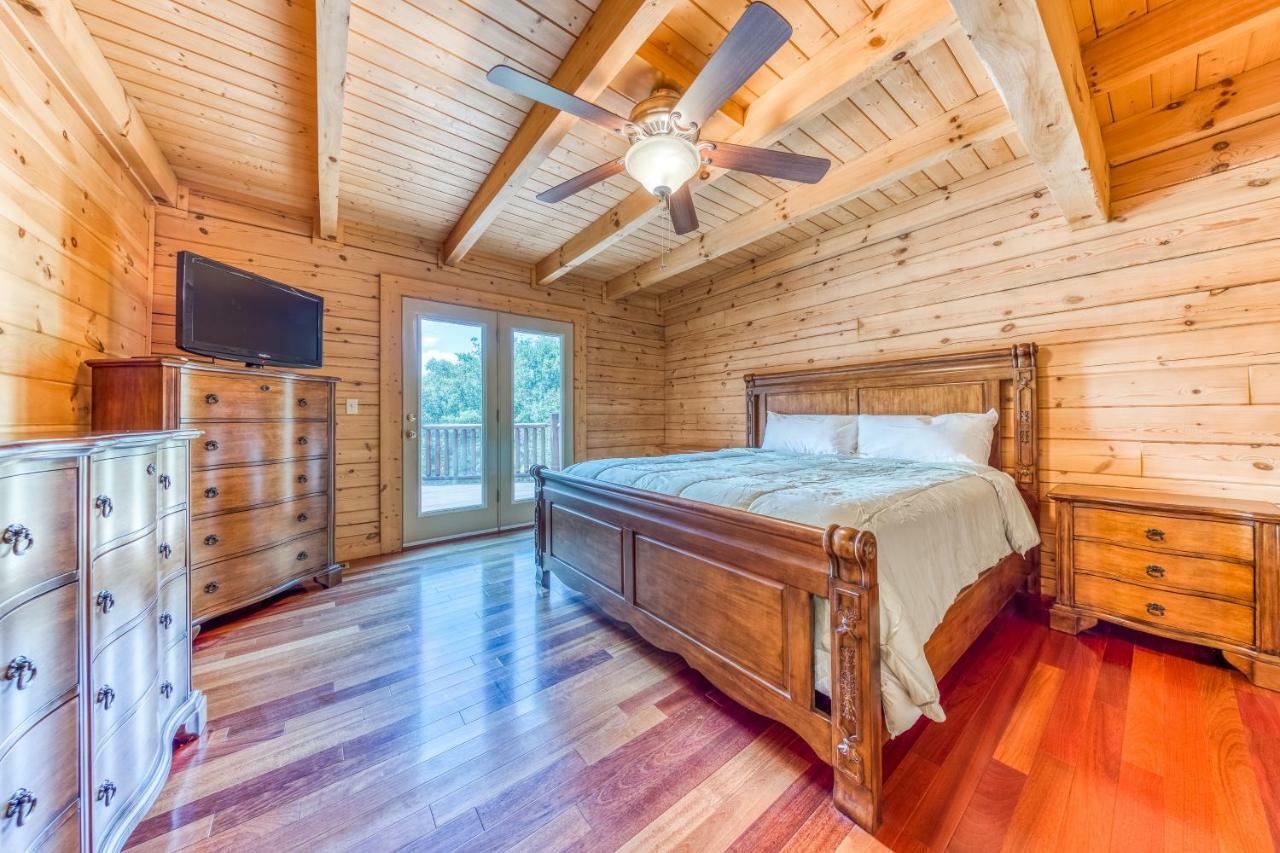 Majestic Lakefront Lodge Sevierville Exteriör bild