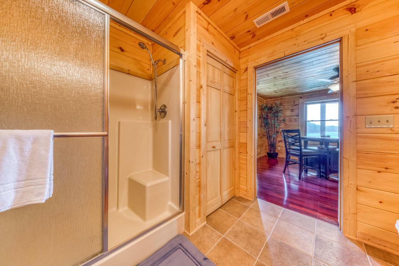 Majestic Lakefront Lodge Sevierville Exteriör bild