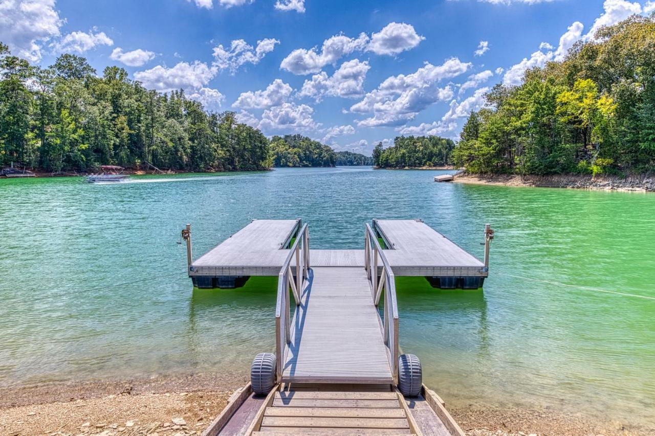 Majestic Lakefront Lodge Sevierville Exteriör bild