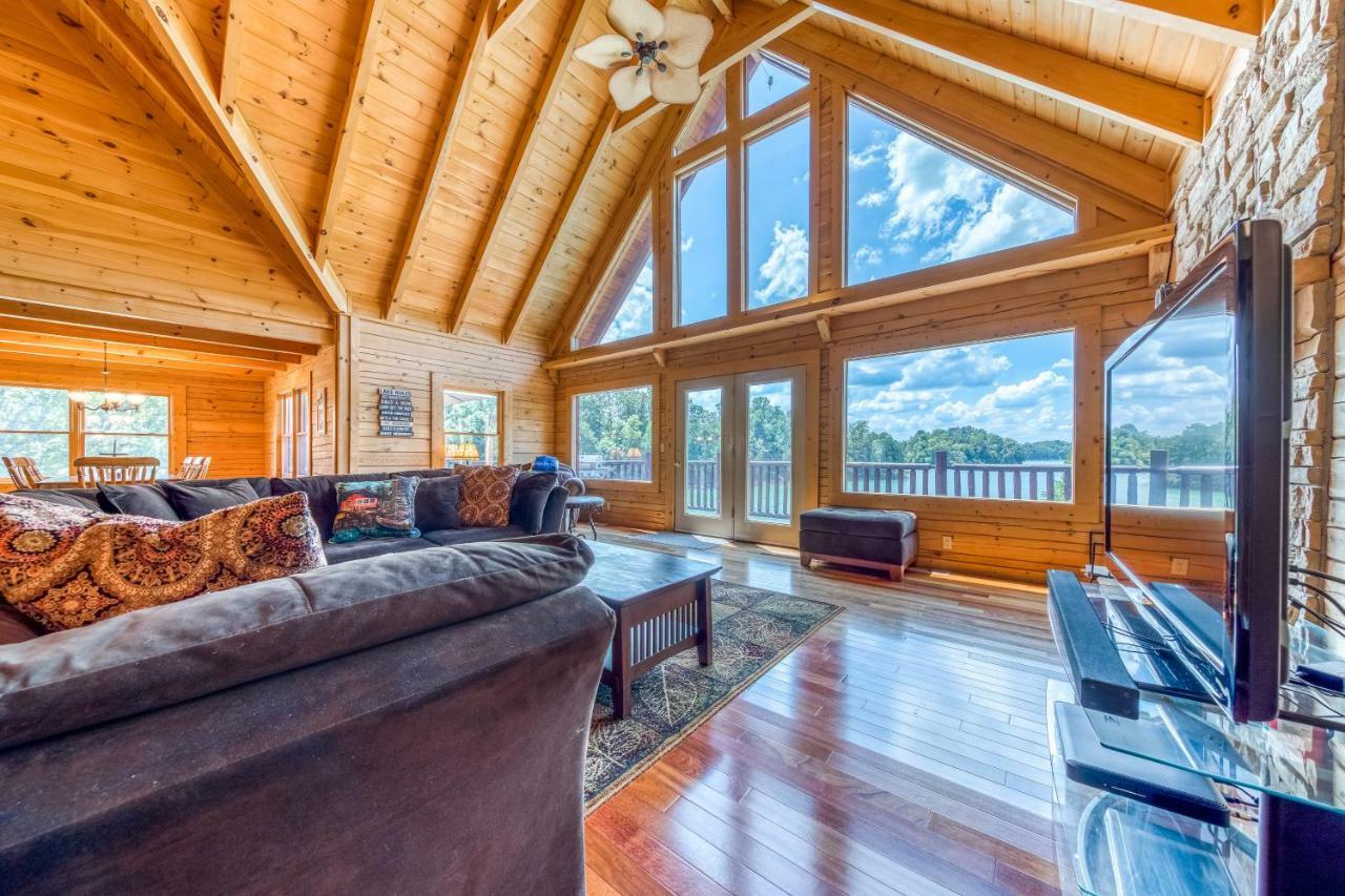 Majestic Lakefront Lodge Sevierville Exteriör bild