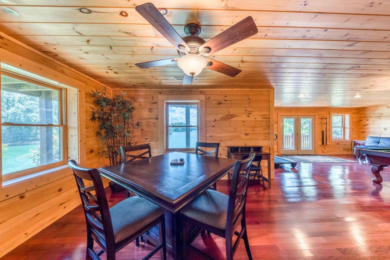Majestic Lakefront Lodge Sevierville Exteriör bild