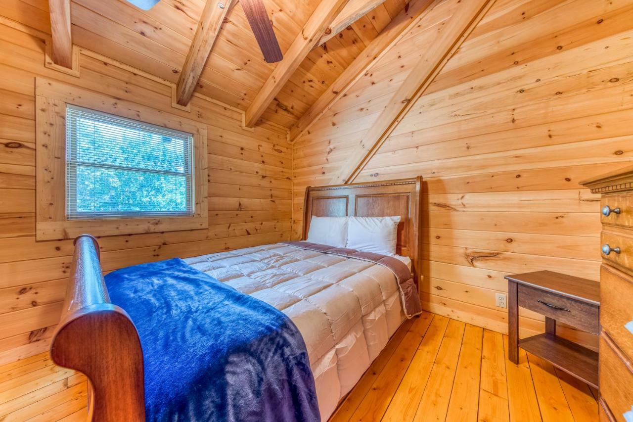 Majestic Lakefront Lodge Sevierville Exteriör bild