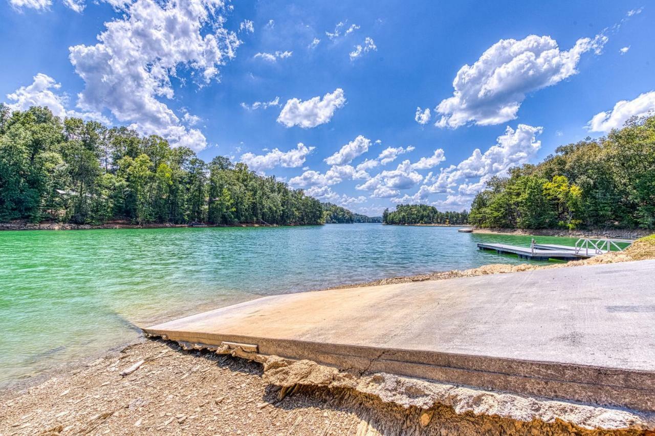 Majestic Lakefront Lodge Sevierville Exteriör bild